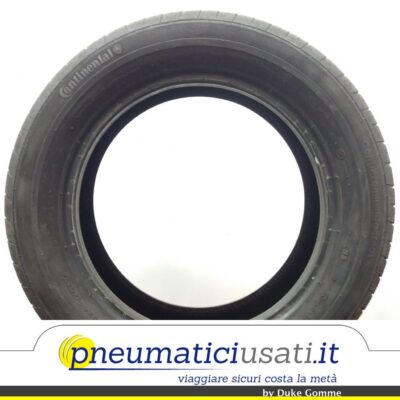 Continental 195/60 R16 89V ContiPremiumContact 2 pneumatici usati Estivo