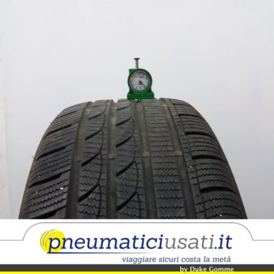 Minerva 235/55 R19 105V Ice Plus S210 XL pneumatici usati Invernale