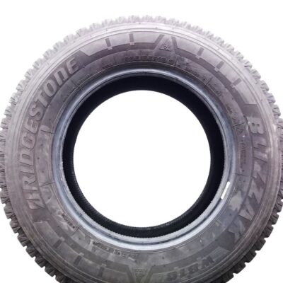Bridgestone 235/65 R16 115/113R Blizzak W810 pneumatici usati Invernale