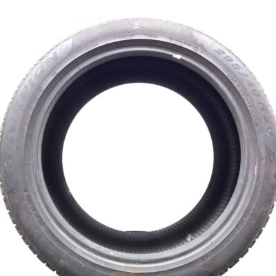 Pirelli 295/40 R20 106V Scorpion Winter pneumatici usati Invernale