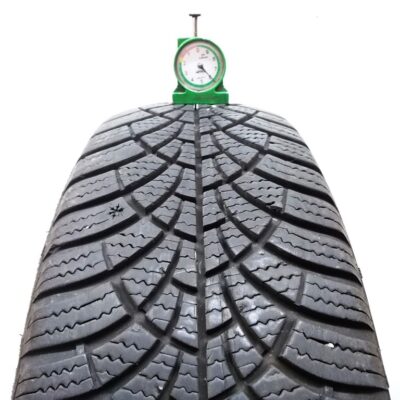 Goodyear 185/60 R15 84T Ultra Grip 9 pneumatici usati Invernale
