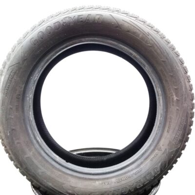 Goodyear 185/60 R15 84T Ultra Grip 9 pneumatici usati Invernale