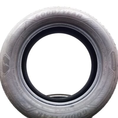 Goodyear 215/60 R17 96H Efficientgrip Performance pneumatici usati Estive