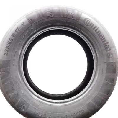 Continental 235/65 R17 104V ContiPremiumContact 5 pneumatici usati Estive
