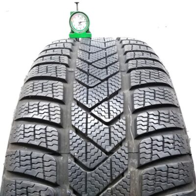 Pirelli 245/40 R19 98V Sottozero 3 Winter pneumatici usati Invernale