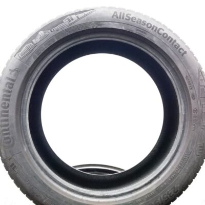 Continental 235/50 R19 103V All SeasonContact pneumatici usati ALL SEASON