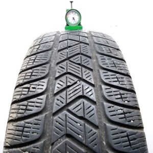 Pirelli 215/60 R17 100V Scorpion Winter pneumatici usati Invernale