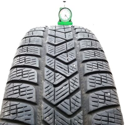 Pirelli 215/60 R17 100V Scorpion Winter pneumatici usati Invernale
