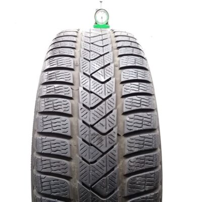 Pirelli 225/45 R19 96V Sottozero 3 Winter pneumatici usati Invernale