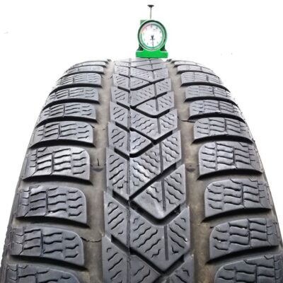 Pirelli 225/45 R19 96V Sottozero 3 Winter pneumatici usati Invernale