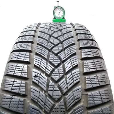 Goodyear 225/50 R17 98V UltraGrip Performance 2 pneumatici usati Invernale