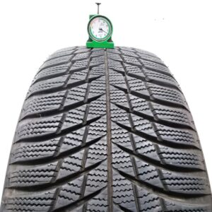 Bridgestone 205/55 R16 91H Blizzak LM001 pneumatici usati Invernale