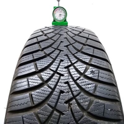 Goodyear 205/60 R16 92H Ultra Grip 9 pneumatici usati Invernale