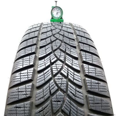 Goodyear 195/55 R20 95H Ultra Grip Performance pneumatici usati Invernale