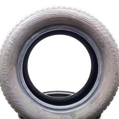 Goodyear 175/65 R14 82T Vector 4 Seasons Gen2 pneumatici usati ALL SEASON
