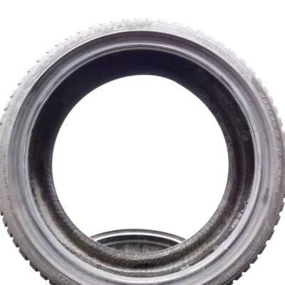 Pirelli 235/35 R20 92W Sottozero 3 Winter pneumatici usati Invernale