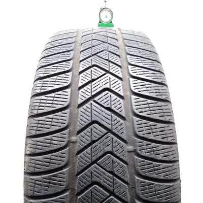 Pirelli 255/40 R21 102V Scorpion Winter pneumatici usati Invernale