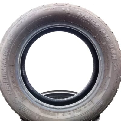Strial 175/65 R15 84H High Performance pneumatici usati Estive