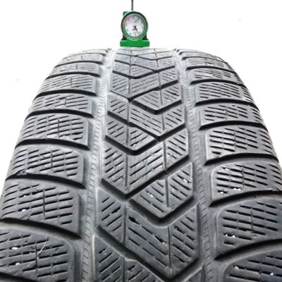 Pirelli 255/55 R20 110V Scorpion Winter pneumatici usati Invernale