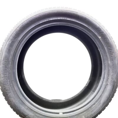 Yokohama 295/40 R21 111V BluEarth Winter V905 pneumatici usati Invernale