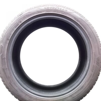 Goodyear 255/45 R20 105V Ultra Grip Performance pneumatici usati Invernale