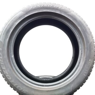 Pirelli 225/50 R17 94H Sottozero 3 Winter pneumatici usati Invernale