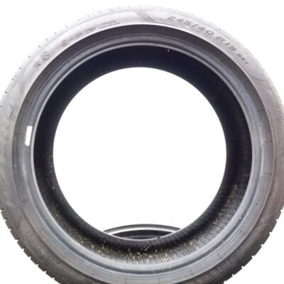 Pirelli 245/40 R19 98Y PZero pneumatici usati Estive