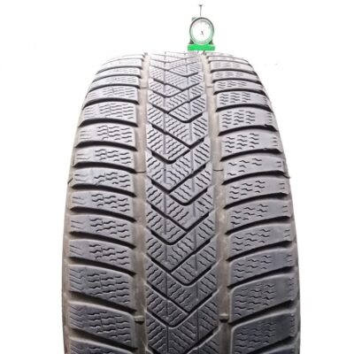 Pirelli 245/45 R19 102V Sottozero 3 Winter pneumatici usati Invernale