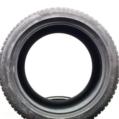 Pirelli 245/45 R19 102V Sottozero 3 Winter pneumatici usati Invernale