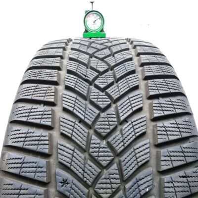 Goodyear 235/40 R19 96V UltraGrip Performance pneumatici usati Invernale