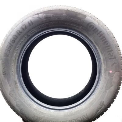 Continental 235/60 R17 102H All SeasonContact pneumatici usati ALL SEASON