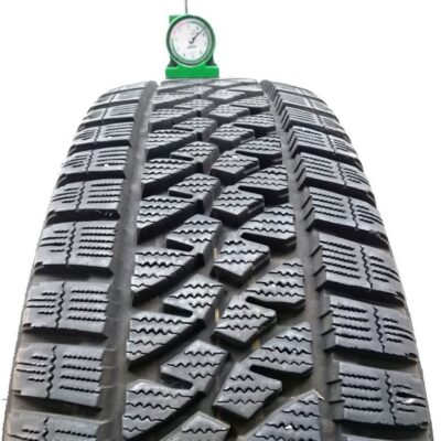 Bridgestone 225/65 R16 112/110R Blizzak W810 pneumatici usati Invernale
