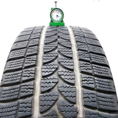 Orium 215/40 R17 87V Winter 601 pneumatici usati Invernale
