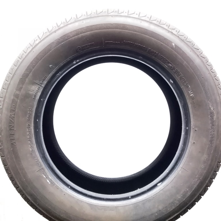 Bridgestone 225/65 R17 102H Alenza 001 pneumatici usati Estive