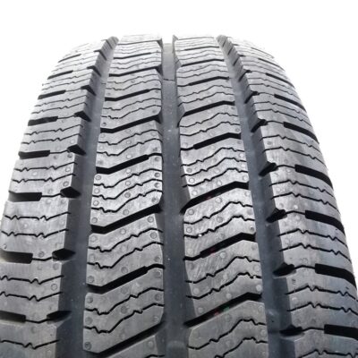 Barum 215/65 R16 109/107R Snovanis 3 pneumatici nuovi Invernale