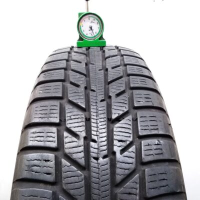 Yokohama 175/65 R15 84T V903 pneumatici usati Invernale