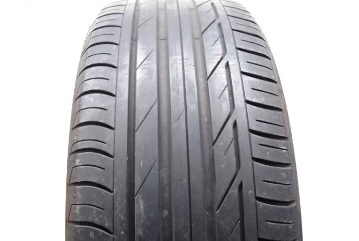 4532A Bridgestone 22550 R18 99W Turanza T001 pneumatici usati Estive 1