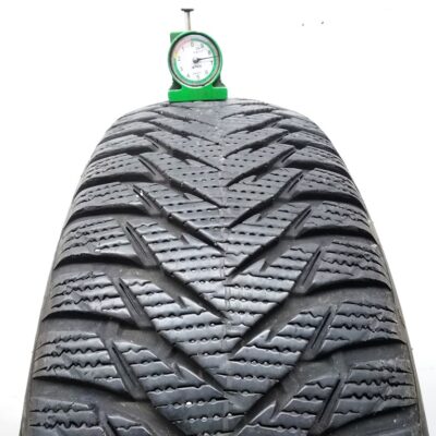 Goodyear 195/60 R16 99/97T Ultra Grip 8 pneumatici usati Invernale