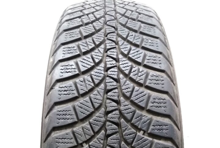 1006B1 Kumho 20555 R17 95V Winter Craft WP71 pneumatici usati Invernale 1