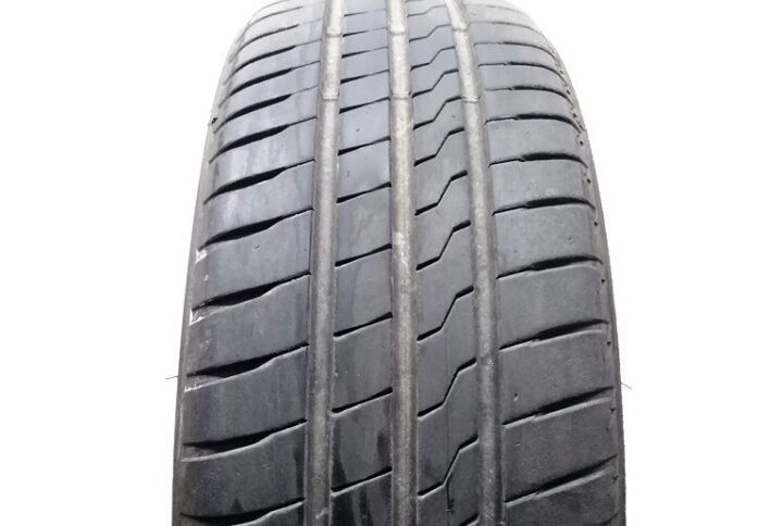 23967 Firestone 19560 R16 93V RoadHawk pneumatici usati Estive 1