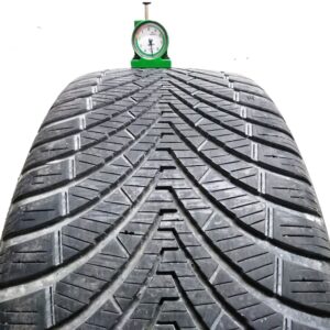 2012B Kumho 22545 R19 96W Solus 4S HA32 pneumatici usati 4 Stagione