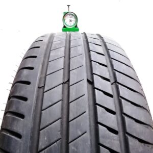 2057B Bridgestone 22560 R18 104W Alenza 001 pneumatici usati Estive