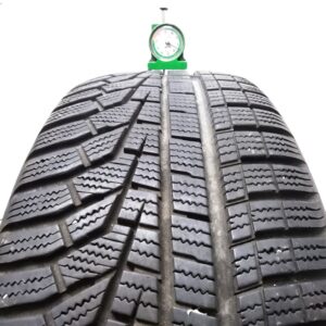 2104B Hankook 22560 R17 99H Winter I Cept Evo2 pneumatici usati Invernale