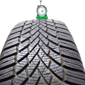 2116B Bridgestone 19560 R16 89H Blizzak LM005 pneumatici usati Invernale