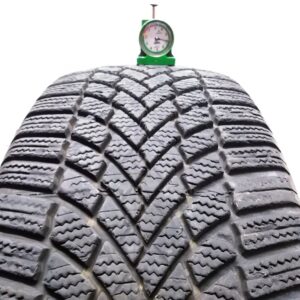 2216B Bridgestone 22550 R18 99V Blizzak LM005 pneumatici usati Invernale