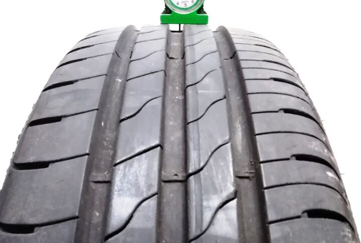 2312BGoodyear 19555 R16 87H EfficientGrip Performance 2 pneumatici usati Estive