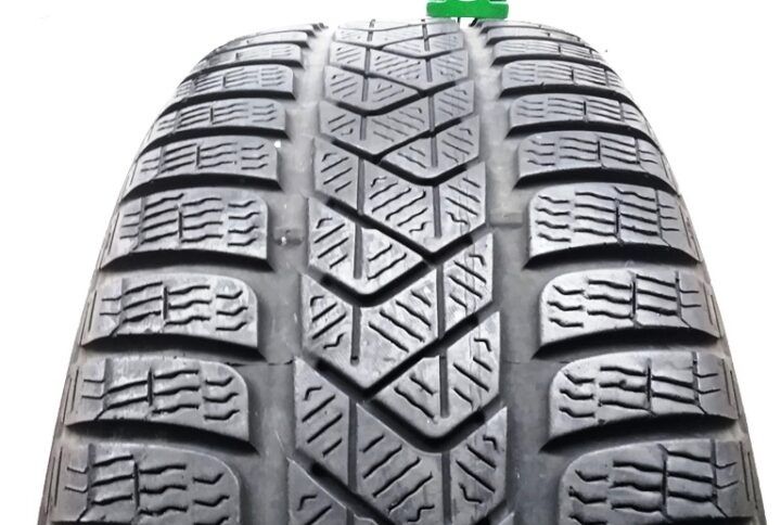 2428B Pirelli 22555 R18 102V Sottozero 3 Winter pneumatici usati Invernale