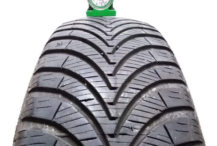 2443B Kumho 16565 R15 81T Solus4S HA32 pneumatici usati 4 Stagione