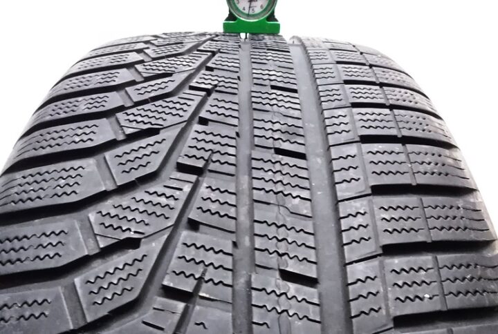 2480B Hankook 25550 R20 109V Winter I Cept Evo2 SUV pneumatici usati Invernale