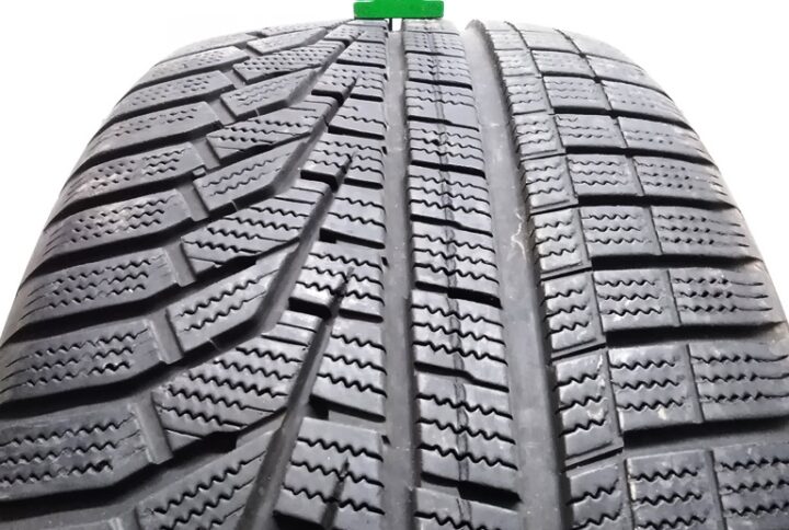 2481B Hankook 25550 R20 109V Winter I Cept Evo2 SUV pneumatici usati Invernale